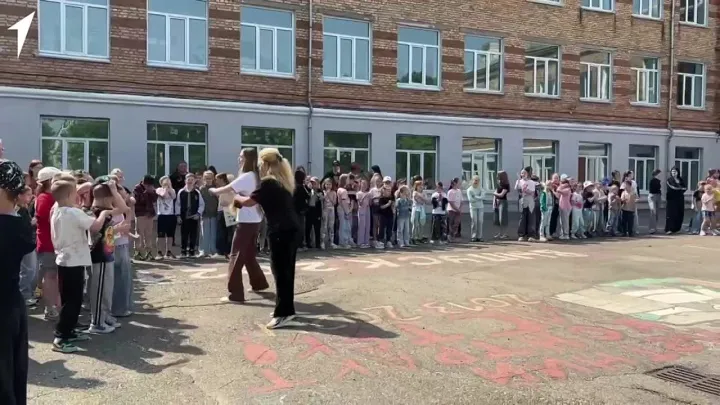 Старт первой смены пришкольного лагеря.
